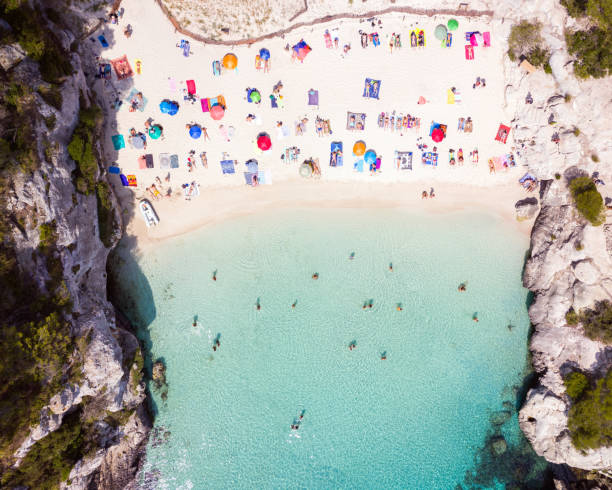 100-moroccan-nationals-attempt-to-reach-spain-s-ceuta-by-swimming